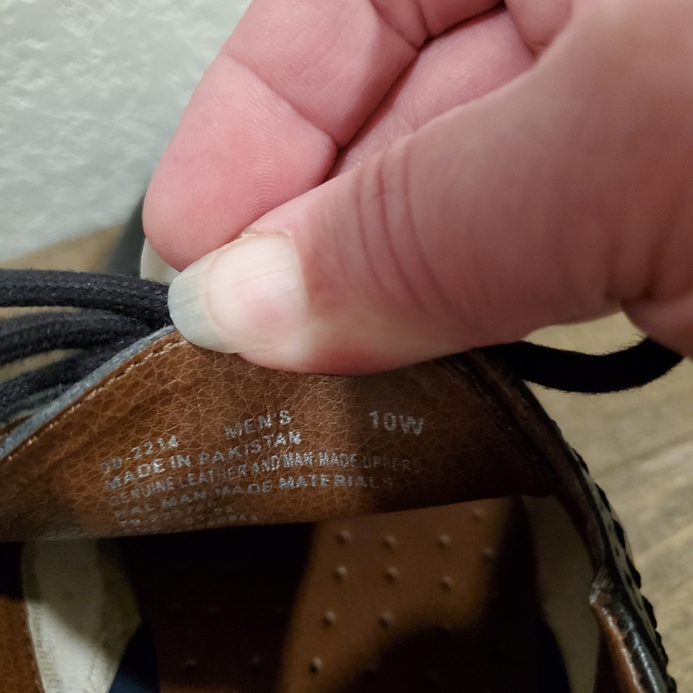 Dockers Gordon Dress Shoes - Picture 6 of 8